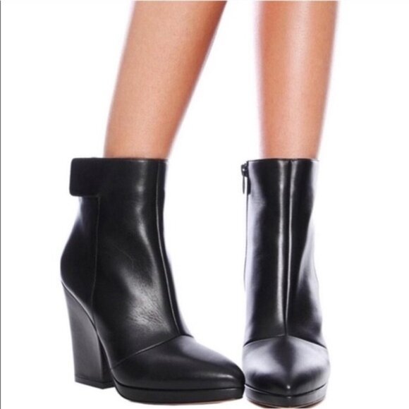 Vince Luisa Chunky Heel Leather Boots Size 9.5 - Picture 2 of 14